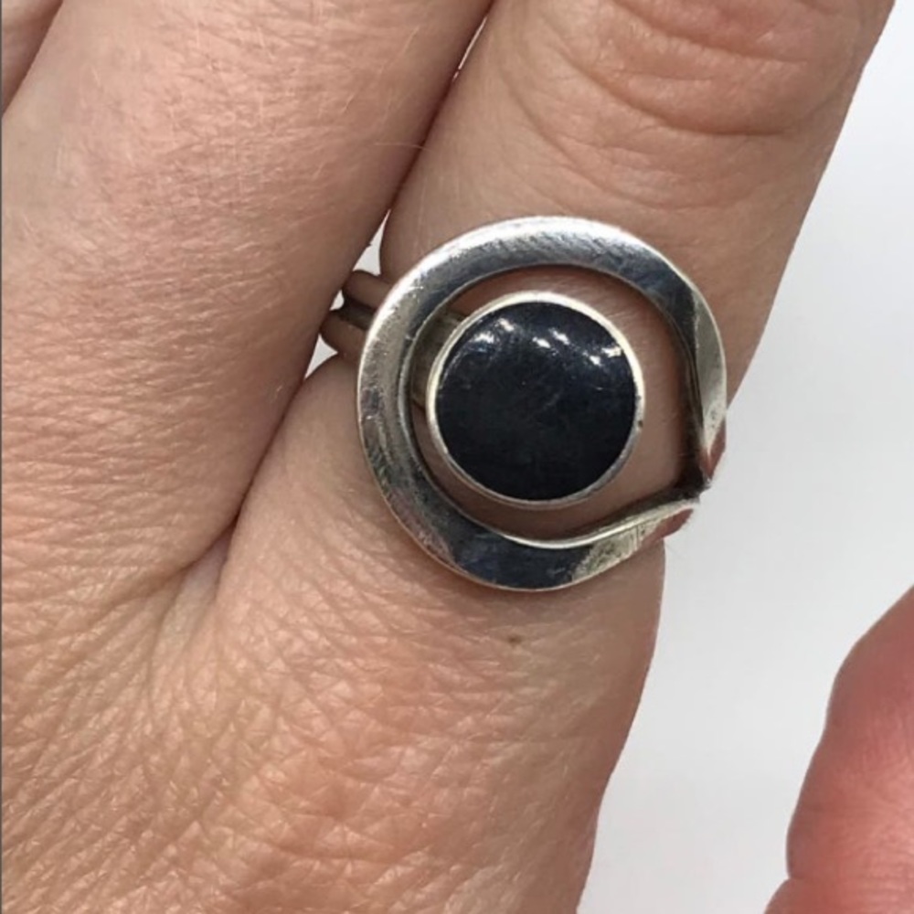 Vintage Sterling Silver Onyx Ring